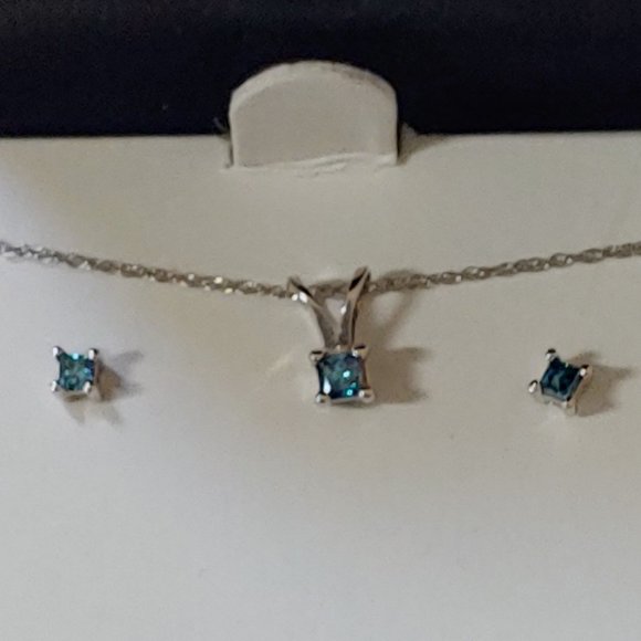 Princess Cut 1/5 CTTWBlue Diamond Earrings and Pendant in 10K White Gold Set
